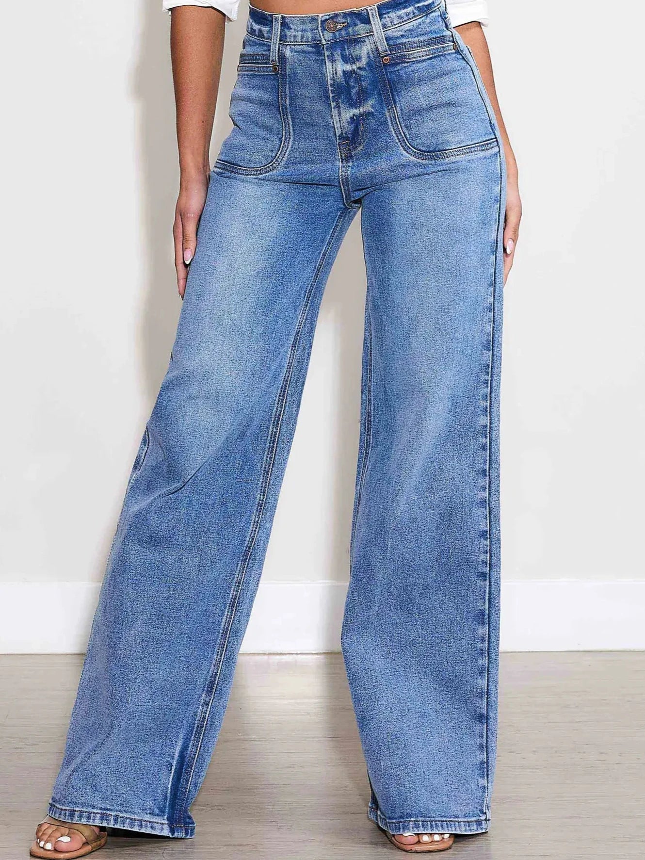 AINSLEY HIGH-ROSE SQUARE POCKET WIDE LEG JEAN